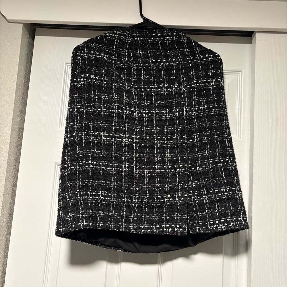 Elegant Black and White Tweed Skirt